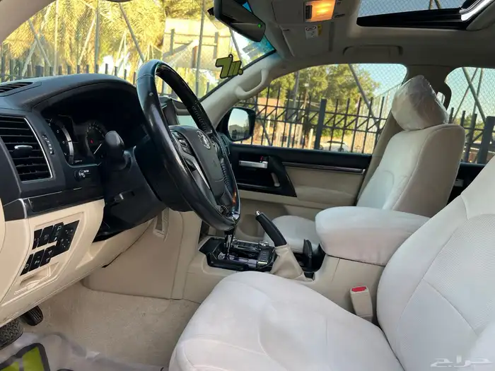 تويوتا لاندكروزر 2021 تورنج V6 سعودي 14