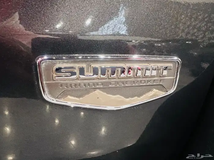 جيب جراند شروكي ساميت 2021 (بحالة الوكالة) 14