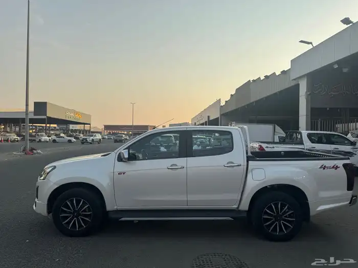 اسوزو ديماكس 2020 GT فل كامل بلد 6