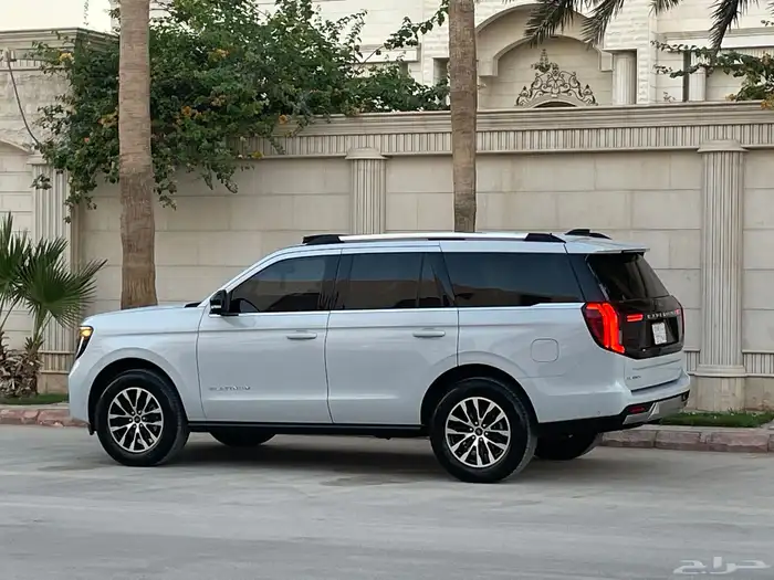 فورد اكسبديشن بلاتينيوم 2025 قمه بالنظافه بحال الوكاله 12