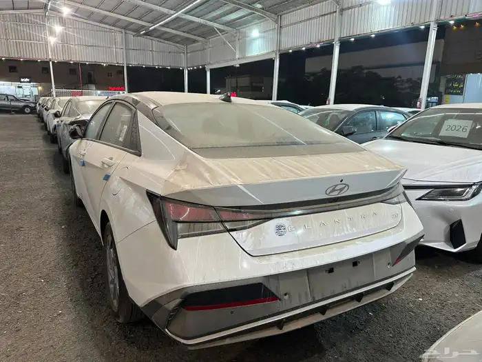 هيواندي إلنترا مكينه 2.0 سمارت بلس سقف اسود 2026 1