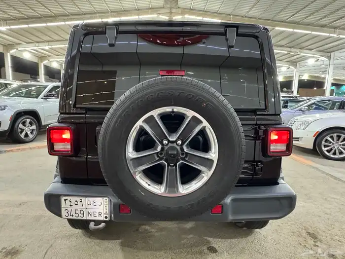 جيب رانجلر صحارى موديل 2023 ( بحالة ممتازة ) 7