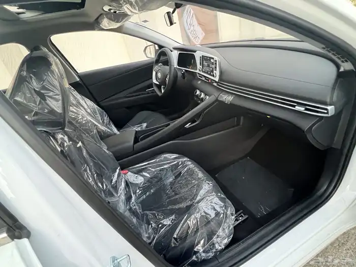 النترا 2025 كمفورت ابيض ( اصفار) 14