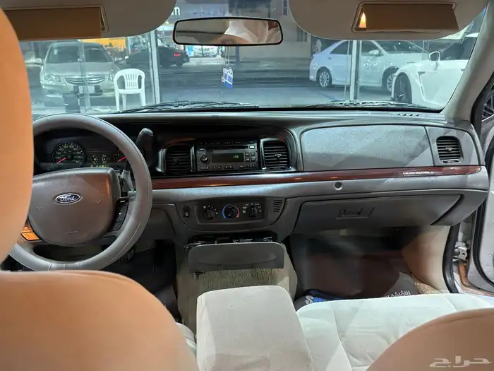 فورد كراون فكتوريا 2011 للبيع 13