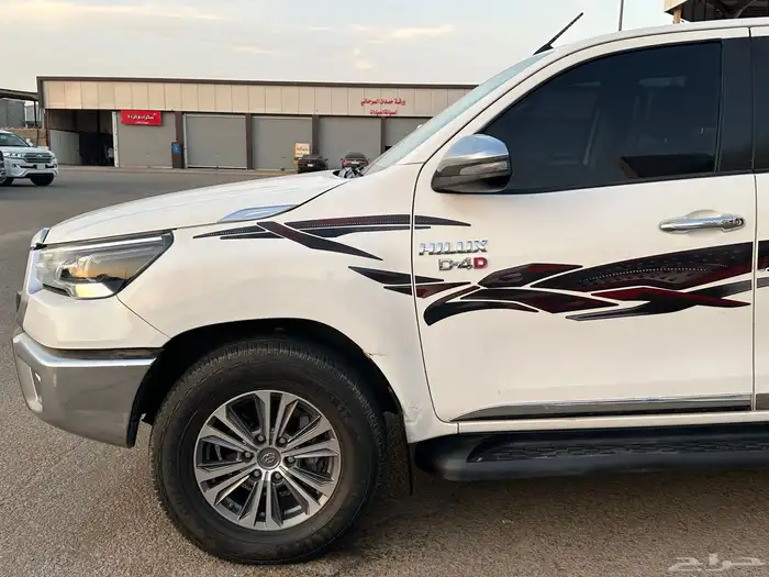 هايلوكس 2022 ديزل قير عادي 3