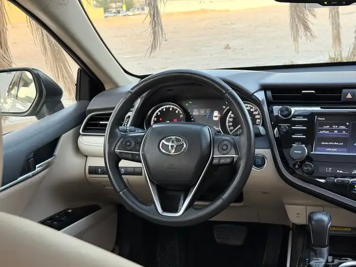 كامري قراندي موديل 2020 V6 عداد 41 الف 24