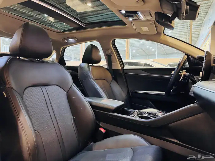 كيا 5 فل كامل نظيف جدا بطاقه جمركيه 13