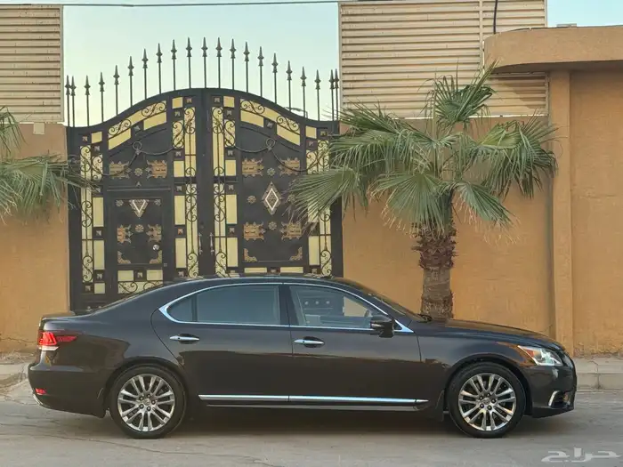 لكزس LS460L 2013 بحالة ممتازة VIP 8