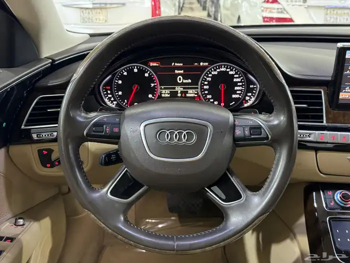 اودي A8L 2015 (( ممشى قليل )) 17