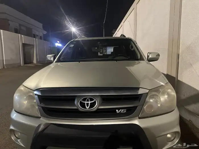 فورتشنر 2007 للبيع شبة مخزن 1