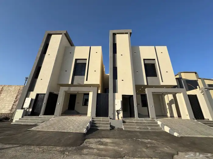 للبيع روف علوي دور ثاني مع ملحق بمشب مدخل مستقل 650 الف 0