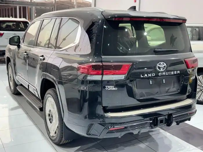 في اكس ار 2025 بريمي فل كامل توين تيربو اللون اسود 4