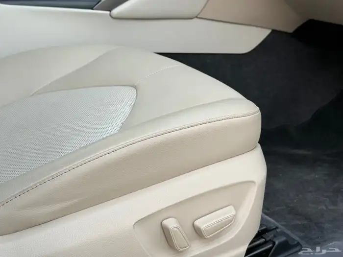 كامري قراندي موديل 2020 V6 عداد 41 الف 21