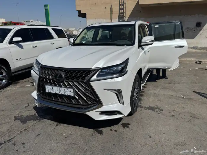 لكزس 2019 ابيض قمة في النظافة 0