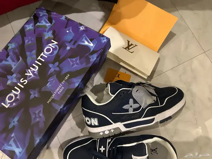 عرض للبيع 2021حذاء Louis Vuitton LV Trainer الرياضي الأصلي 4