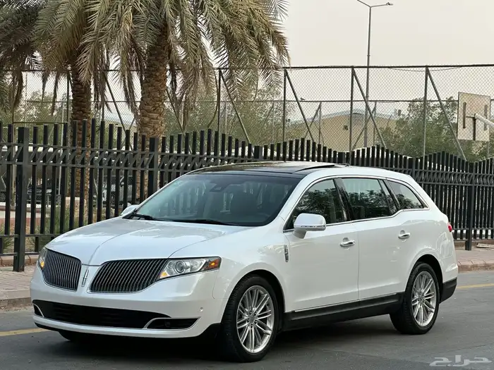 لينكون MKT موديل 2013 فل كامل 1