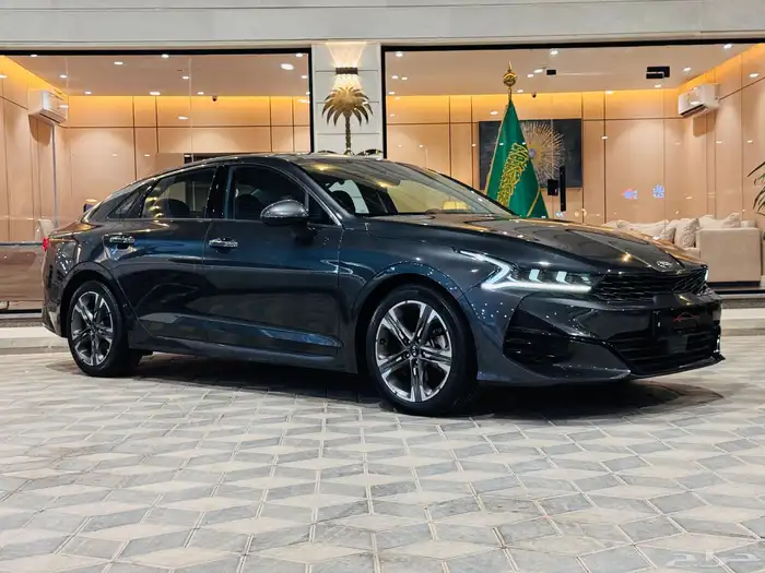 كيا 5 فل كامل نظيف جدا بطاقه جمركيه 2