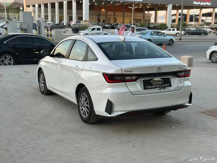 تويوتا يارس 2023 5