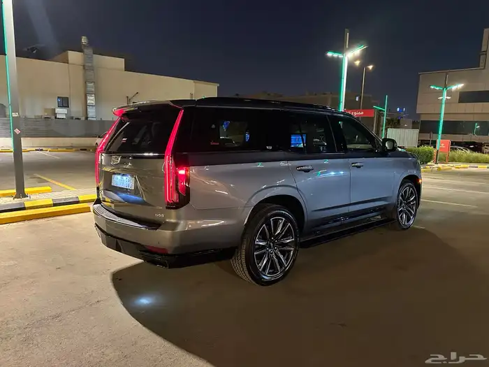 كادلك اسكاليد 2022 سبورت نظيف جدا 7