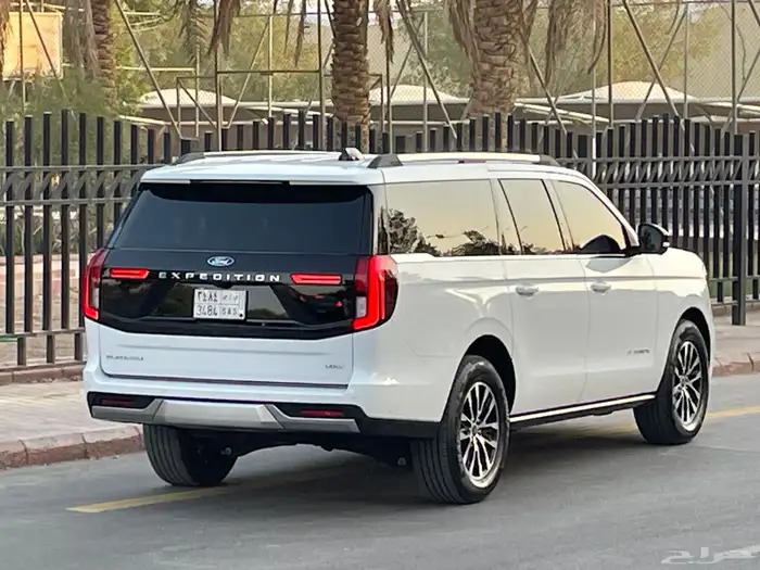 فورد اكسبديشن بلاتينيوم 2025 عداد 6 الاف قمه بالنظافه 33