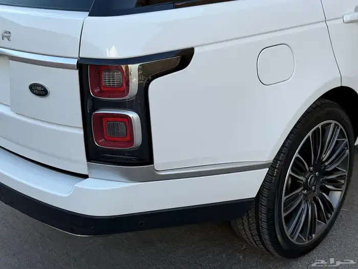 لاند روفر رنج روفر VOGUE 2020 15