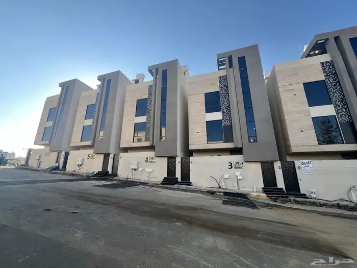 للبيع ادوار علوية مع ملحق و سطح خاص مخطط الحسام 0