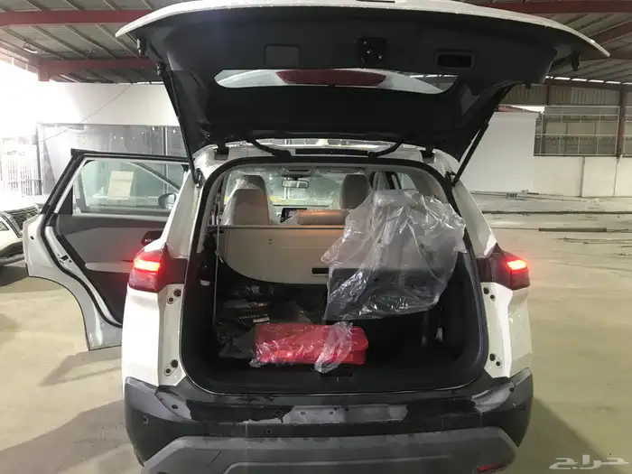 نيسان اكس تريل7 مقاعد بدون دبل ودبل 2026 و 5 مقاعد بدون دبل 10