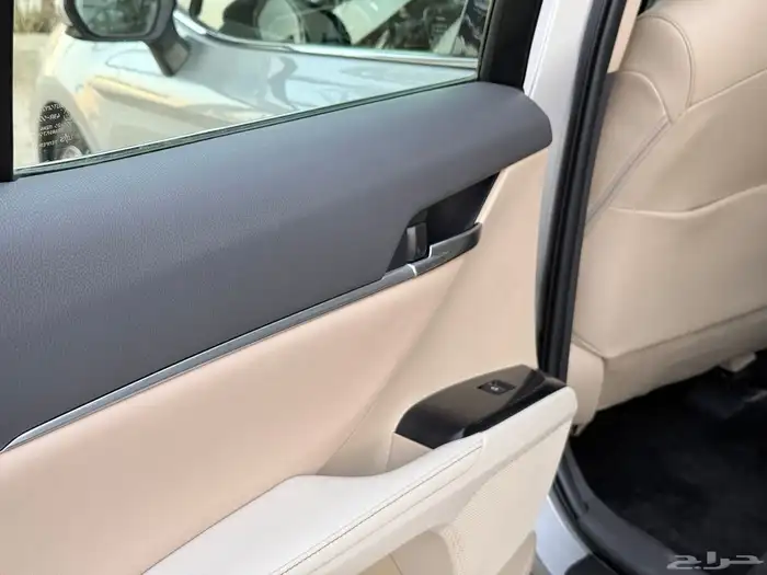 كامري قراندي موديل 2020 V6 عداد 41 الف 30