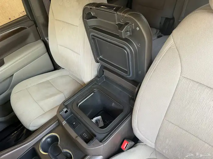 يوكن المديل 2023 قصير دبل ( SLE ) سعودي مخزن 37