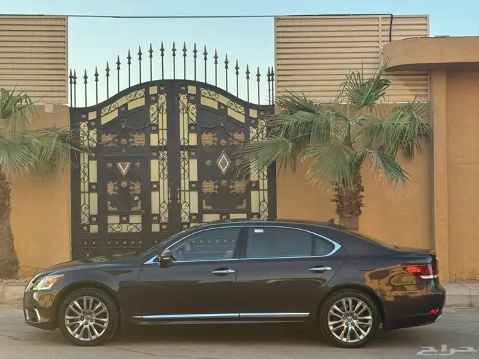 لكزس LS460L 2013 بحالة ممتازة VIP 3