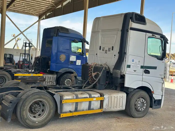 راس تريلة مرسيدس اكتروس 2013 للبيع 2