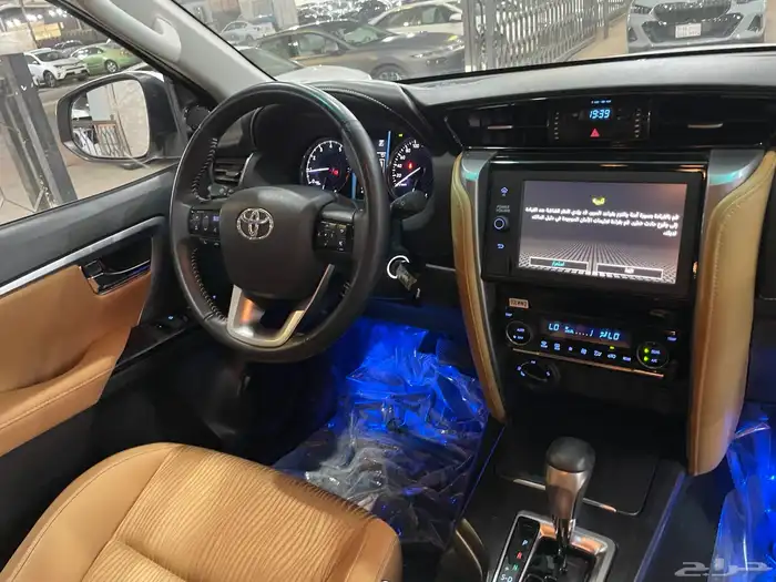 فورتشنر موديل 2023 (6سلندر) 13