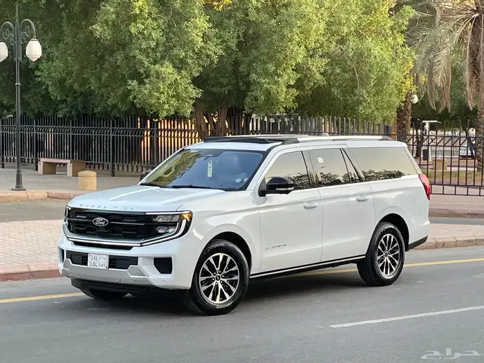 فورد اكسبديشن بلاتينيوم 2025 عداد 6 الاف قمه بالنظافه 5