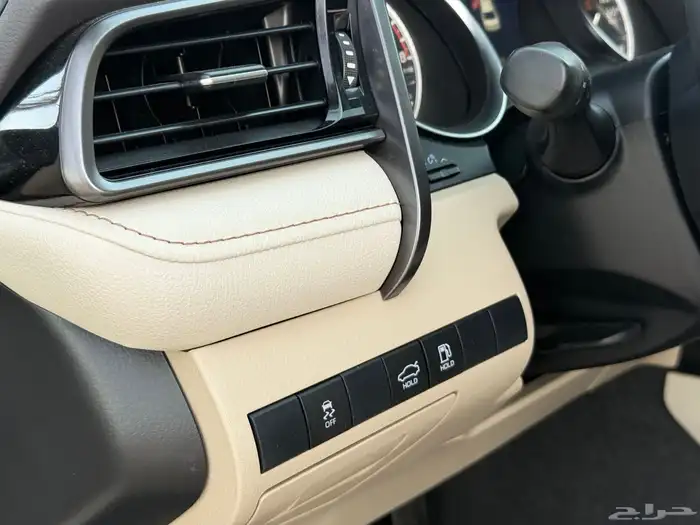 كامري قراندي موديل 2020 V6 عداد 41 الف 9