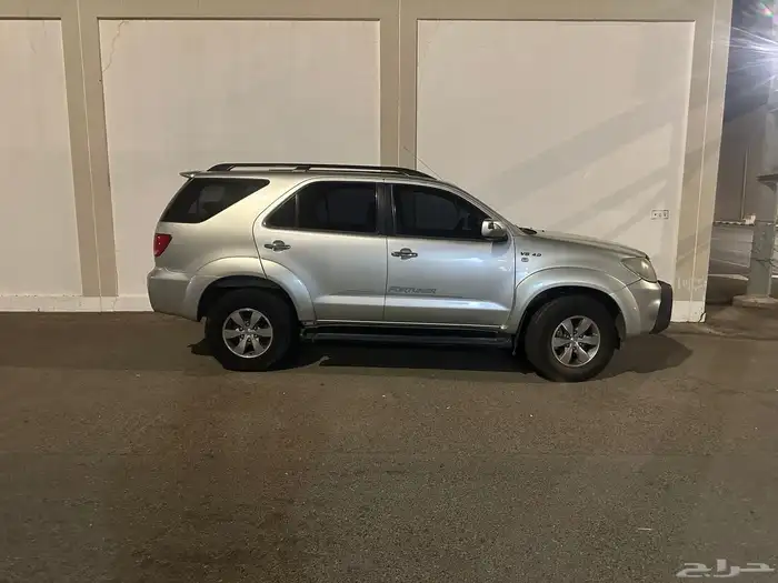 فورتشنر 2007 للبيع شبة مخزن 0