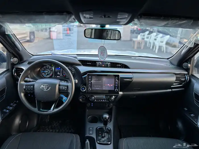 تويوتا هايلوكس 2023 15