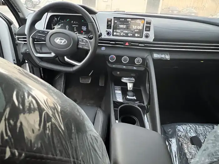 النترا 2025 كمفورت ابيض ( اصفار) 9