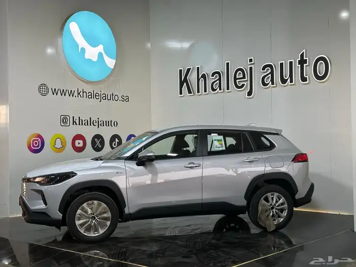 تويوتا كورولا كروس LE هايبرد 2025 2