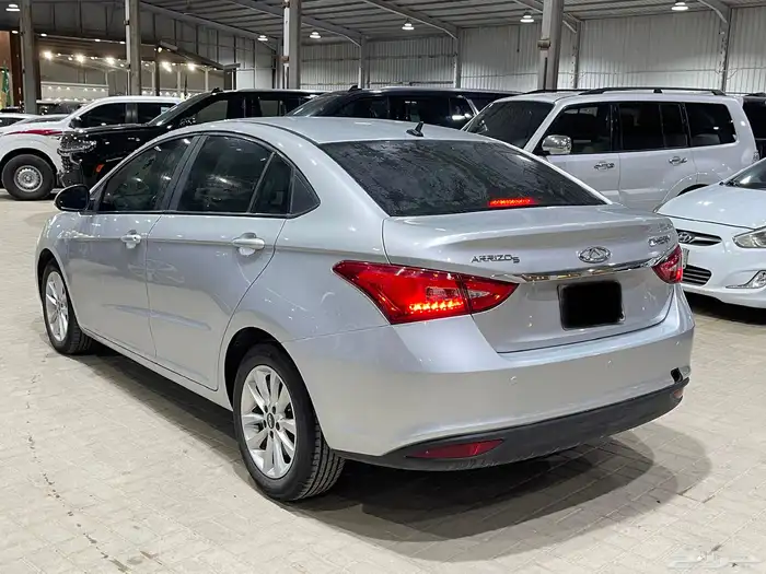 شيري اريزو5موديل 2023 4