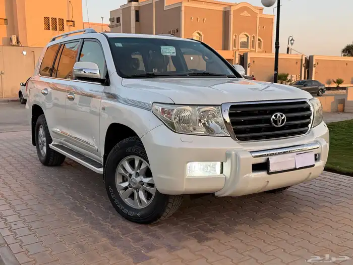تويوتا لاندكروزر GXR 2009 فل كامل V8 سعودي 1