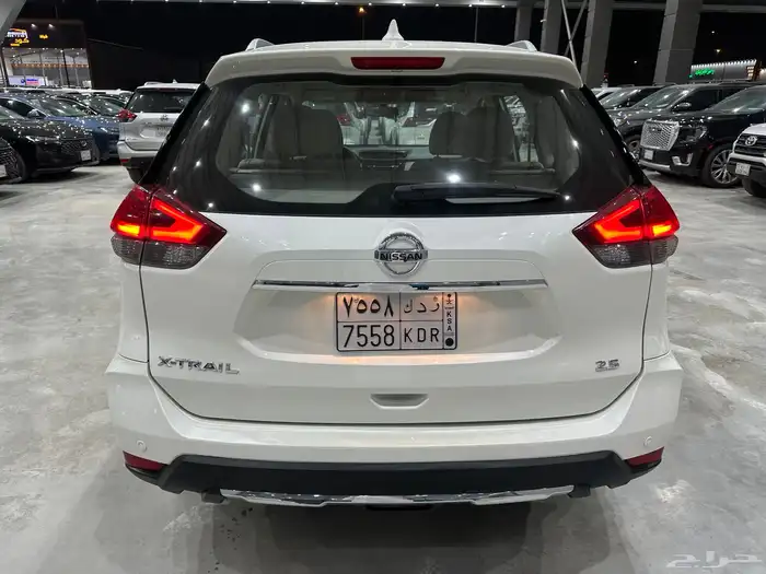 اكس تريل 2022 4