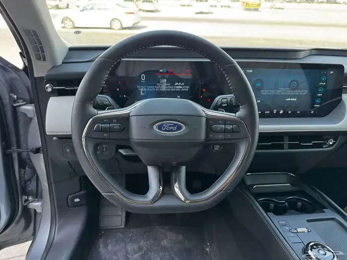 فورد تورس امبيانتي موديل 2025 10