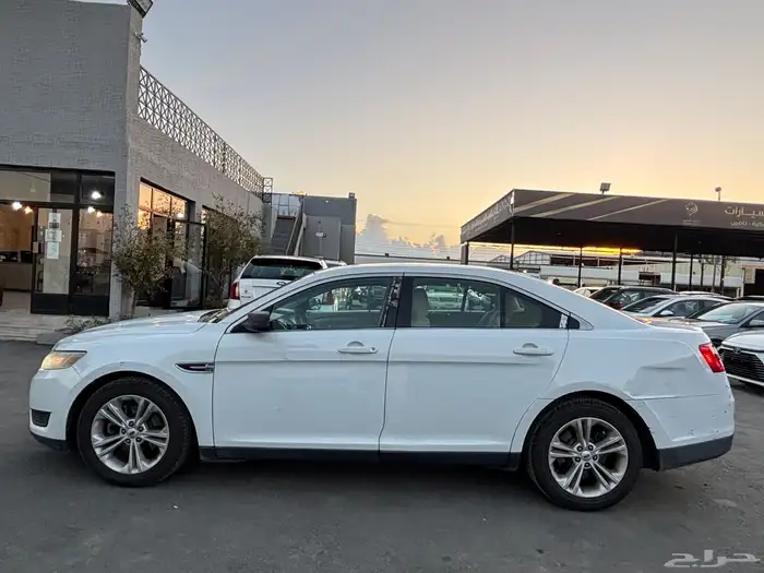 فورد تورس 2015 3