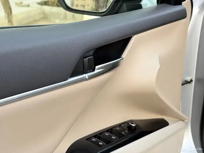 كامري قراندي موديل 2020 V6 عداد 41 الف 7