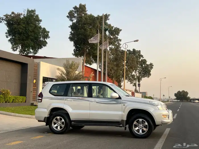 تويوتا برادو 2009 (أربعه سلندر ) بدي وكاله نظيف جدا 4