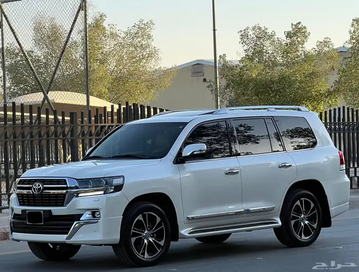 تويوتا لاندكروزر 2021 تورنج V6 سعودي 0