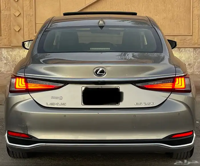 لكزس ES250 2024 5