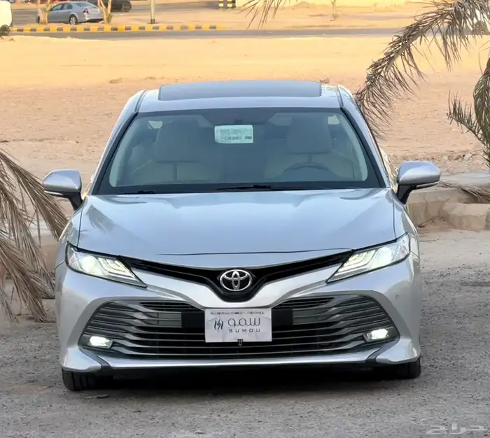 كامري قراندي موديل 2020 V6 عداد 41 الف 0