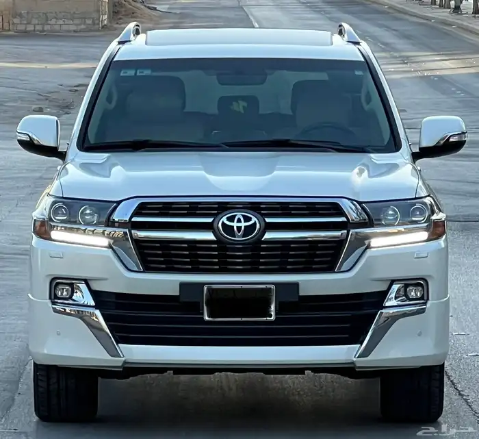 تويوتا لاندكروزر 2021 تورنج V6 سعودي 11