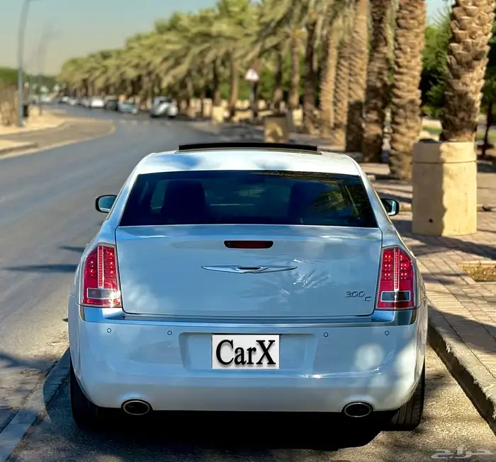 كرايزلر c300 فل كامل 15